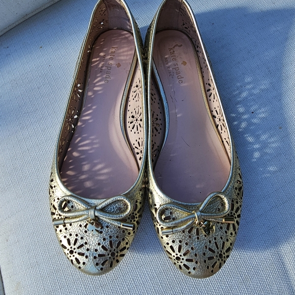 Kate Spade Walsy laser cut Gold leather ballerina flats, sz 8 Perfect - Picture 5 of 15